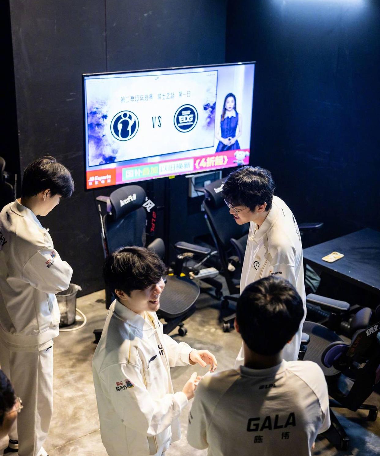 乐鱼官方网站-包含TheShy与70激战阿森纳分钟，锐不可当胜负难料！，西亚卡姆焦点对战上演精彩一战的词条-乐鱼官方网站